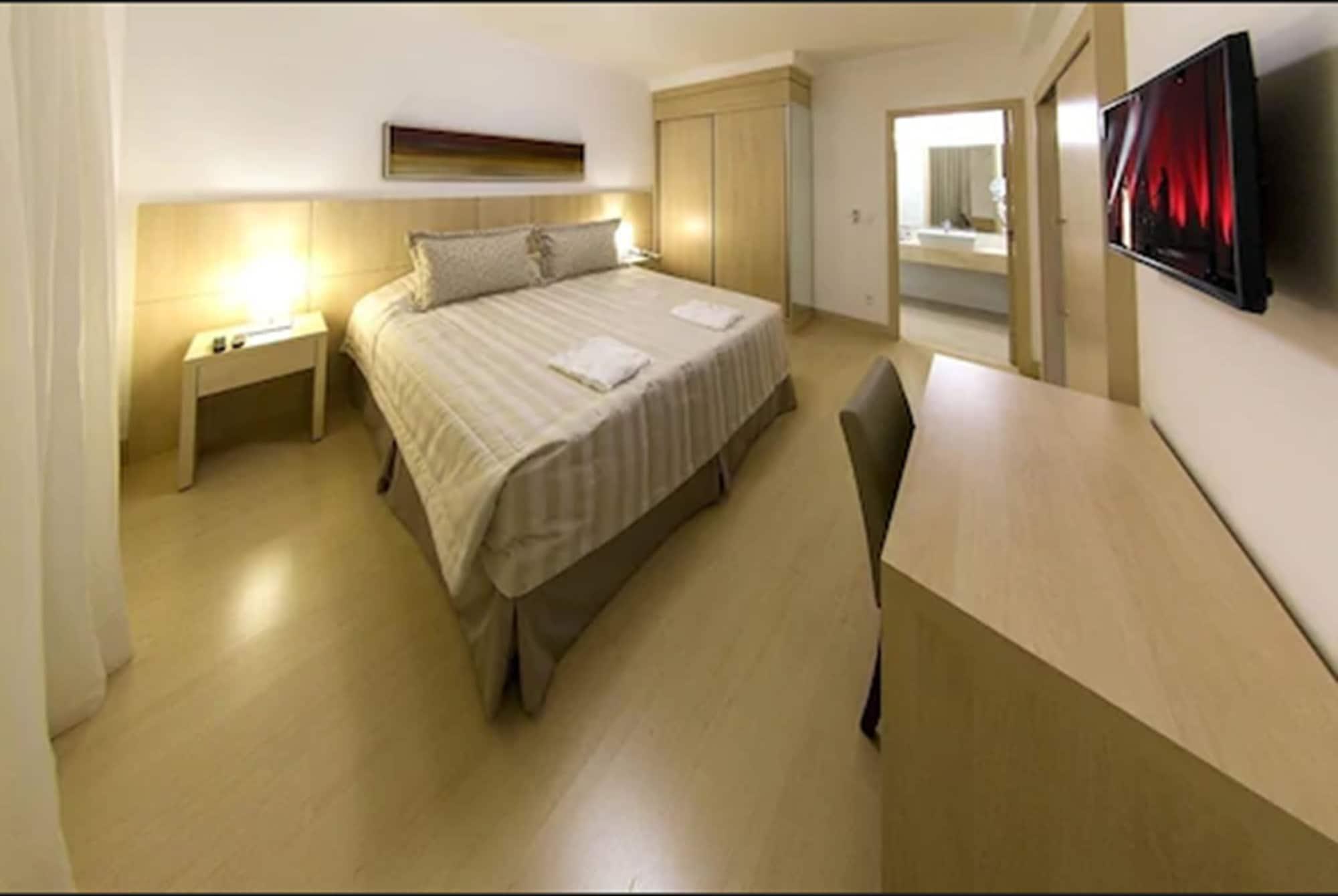 Hotel Mont Blanc Premium Ribeirão Preto Kültér fotó A room at the hotel