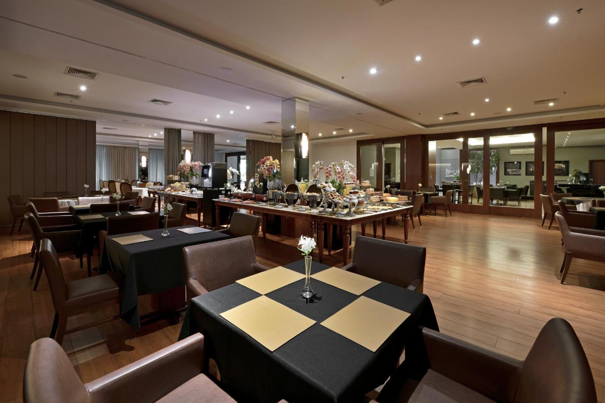 Hotel Mont Blanc Premium Ribeirão Preto Kültér fotó The Royal Wing Suites and Spa