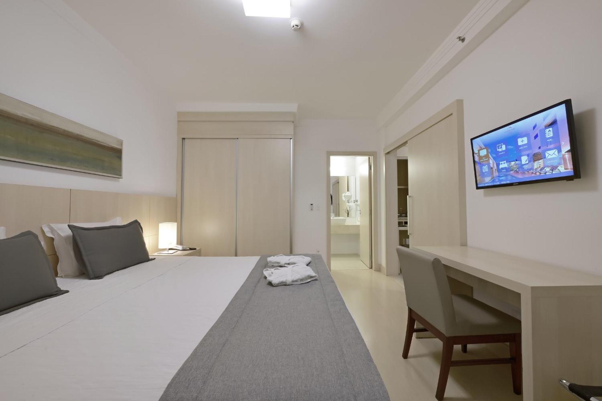 Hotel Mont Blanc Premium Ribeirão Preto Szoba fotó A room at the hotel